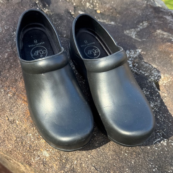 Crush Scrubs Shoes - Women’s scrub shoes